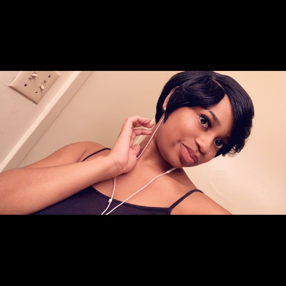 Meet your Posher, Taylor